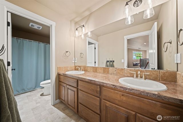 613 Stone View Way, Kalama, WA 98625