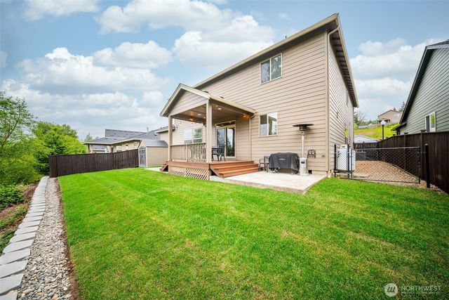 613 Stone View Way, Kalama, WA 98625