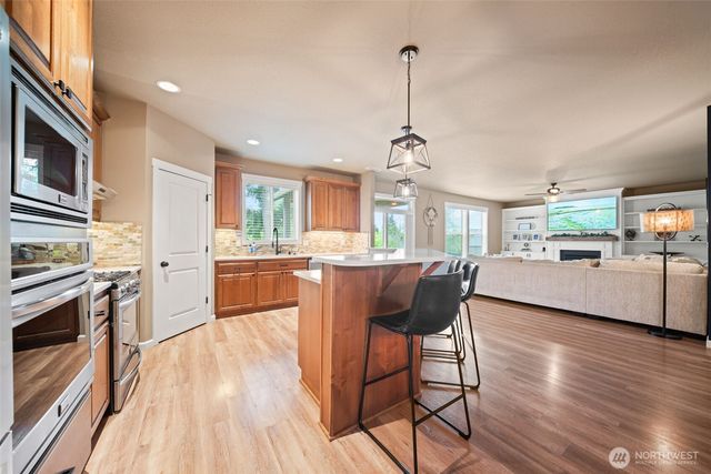 613 Stone View Way, Kalama, WA 98625