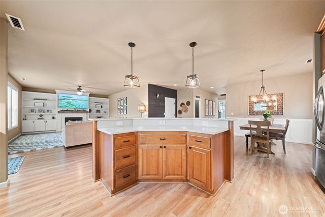 613 Stone View Way, Kalama, WA 98625