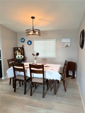 1845 Monrovia Avenue 76, Costa Mesa, CA 92627