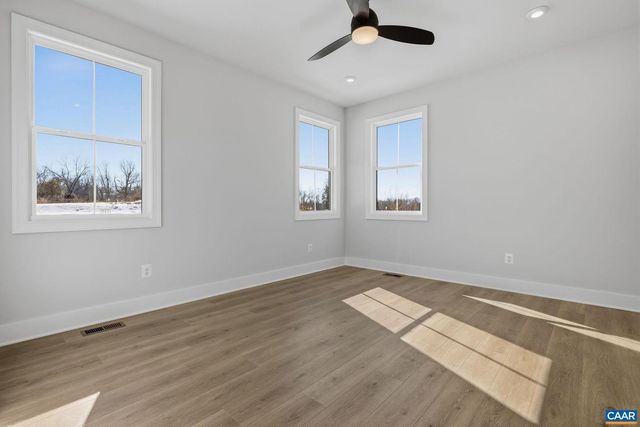 92A RENEE LN, Charlottesville, VA 22911