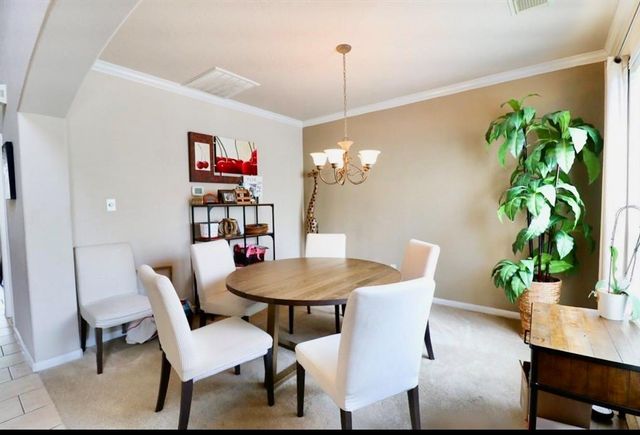 135 S Spinning Wheel Circle, The Woodlands, TX 77382