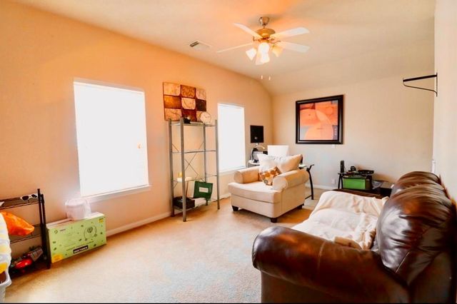 135 S Spinning Wheel Circle, The Woodlands, TX 77382