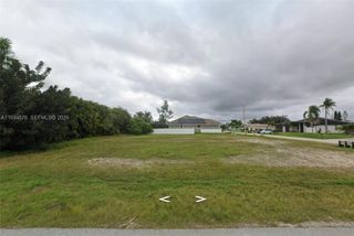 1517 NW 4th Place, Cape Coral, FL 33991