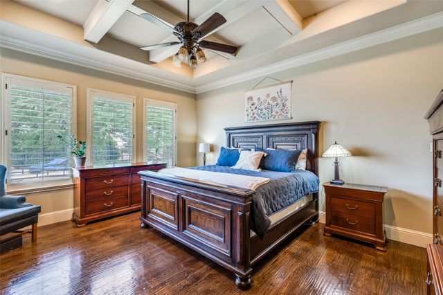 150 Hidden Valley Airpark, Shady Shores, TX 76208