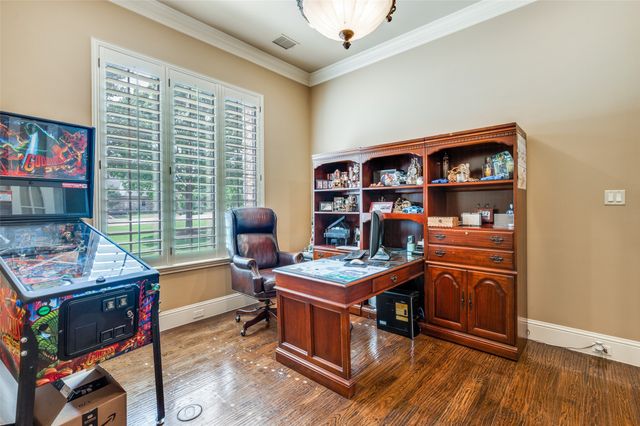 150 Hidden Valley Airpark, Shady Shores, TX 76208