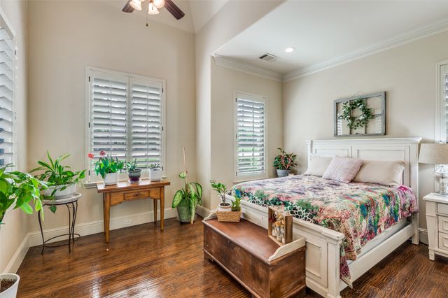 150 Hidden Valley Airpark, Shady Shores, TX 76208