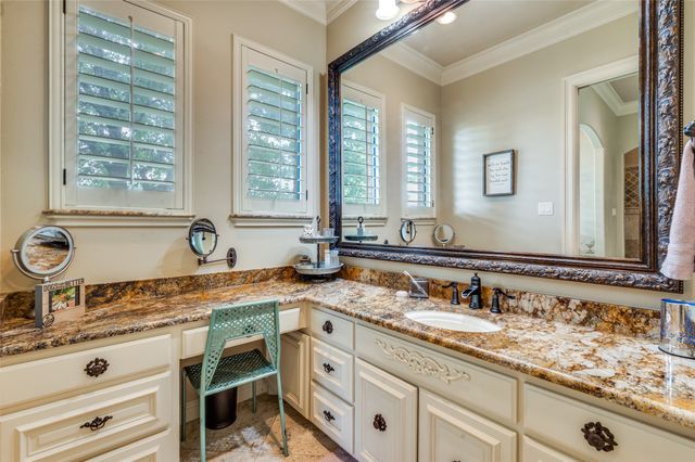 150 Hidden Valley Airpark, Shady Shores, TX 76208