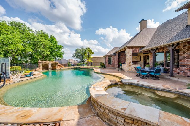 150 Hidden Valley Airpark, Shady Shores, TX 76208