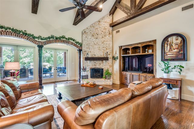 150 Hidden Valley Airpark, Shady Shores, TX 76208