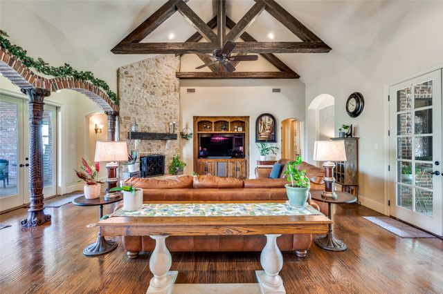 150 Hidden Valley Airpark, Shady Shores, TX 76208