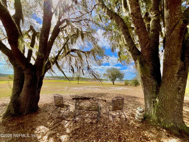 1837 STATE ROAD 20, Hawthorne, FL 32640