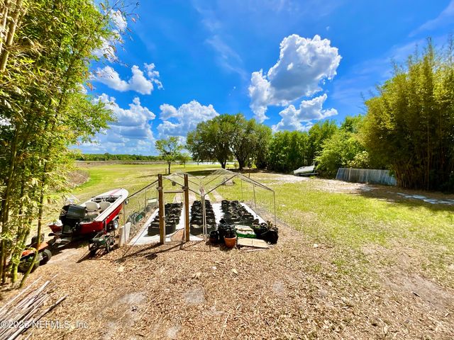 1837 STATE ROAD 20, Hawthorne, FL 32640