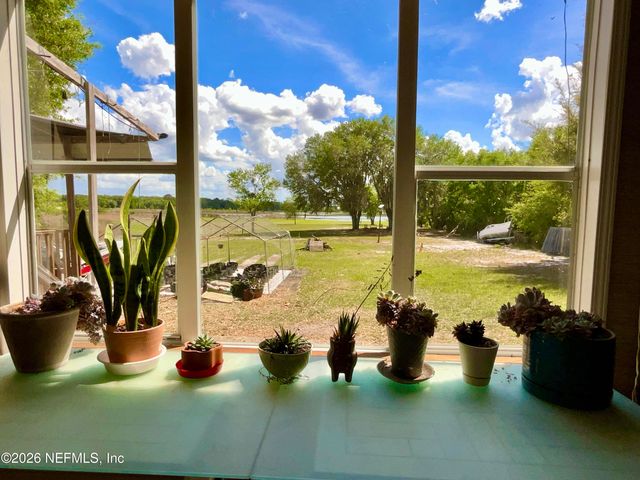 1837 STATE ROAD 20, Hawthorne, FL 32640