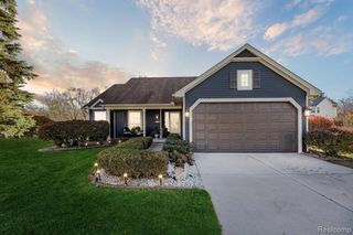 854 Westbrooke Drive, South Lyon, MI 48178