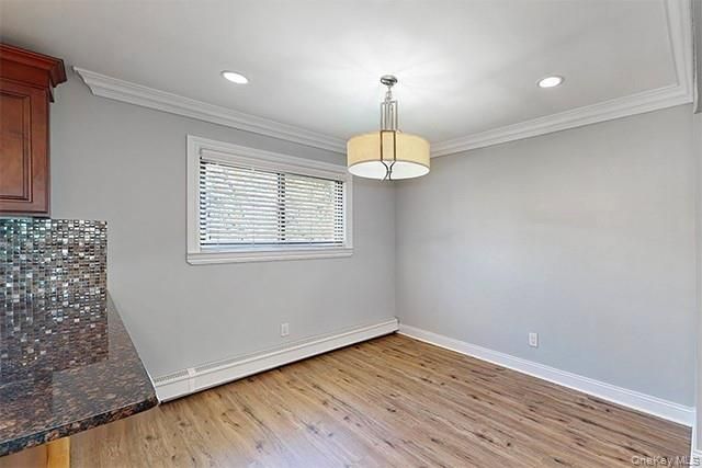 20 Perry Boulevard 1, Lindenhurst, NY 11757