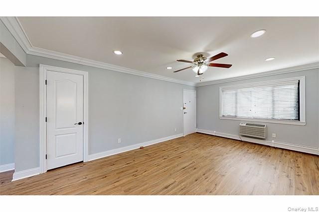 20 Perry Boulevard 1, Lindenhurst, NY 11757