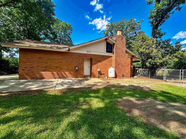 802 Westwood Drive, Warner Robins, GA 31088