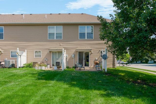 209 N 6th Terrace, Louisburg, KS 66053