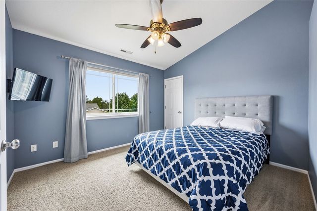 1557 Hunters Creek Way, Marion, IA 52302