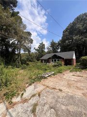 857 Gertrude NW Place, Atlanta, GA 30318