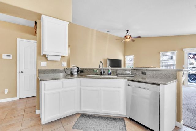 1091 Norman Dr, Manteca, CA 95336