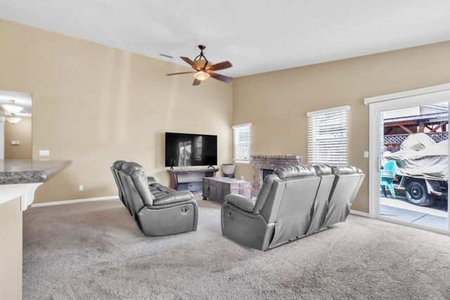 1091 Norman Dr, Manteca, CA 95336