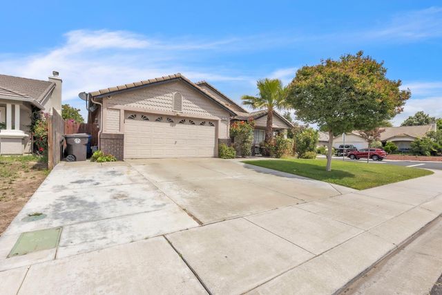1091 Norman Dr, Manteca, CA 95336