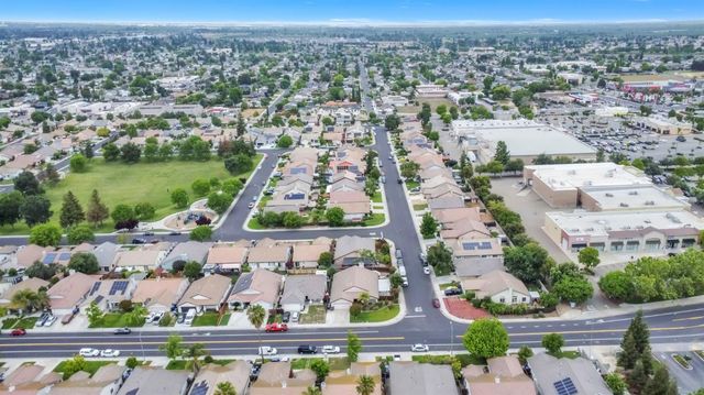 1091 Norman Dr, Manteca, CA 95336