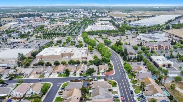 1091 Norman Dr, Manteca, CA 95336