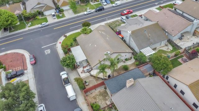 1091 Norman Dr, Manteca, CA 95336