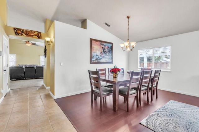 1091 Norman Dr, Manteca, CA 95336