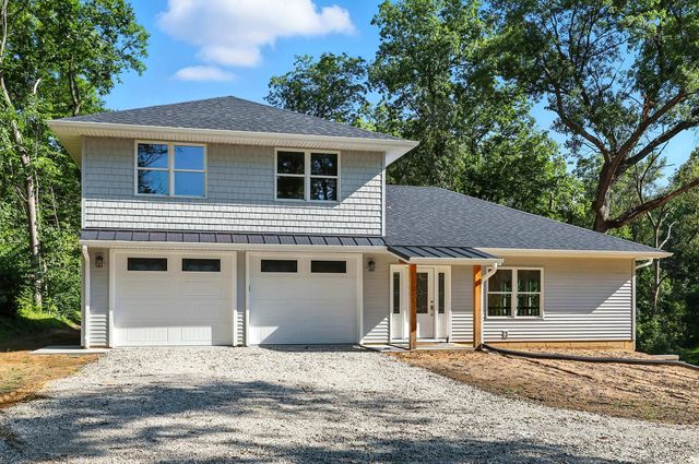 3303 Valley Drive, Geneseo, IL 61254