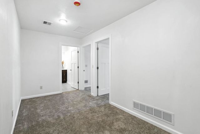 3303 Valley Drive, Geneseo, IL 61254