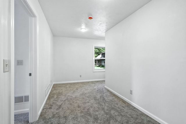 3303 Valley Drive, Geneseo, IL 61254