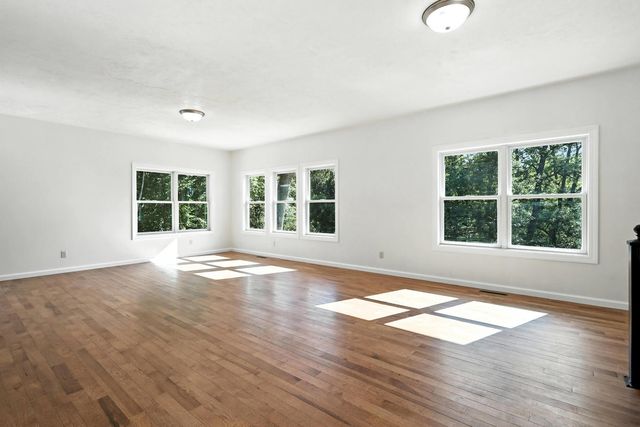 3303 Valley Drive, Geneseo, IL 61254