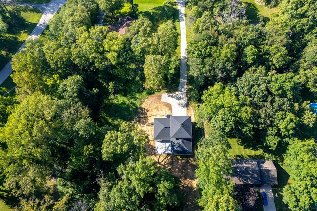 3303 Valley Drive, Geneseo, IL 61254