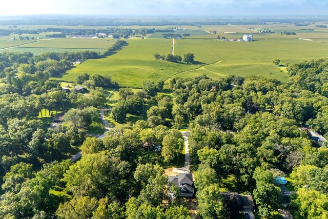 3303 Valley Drive, Geneseo, IL 61254