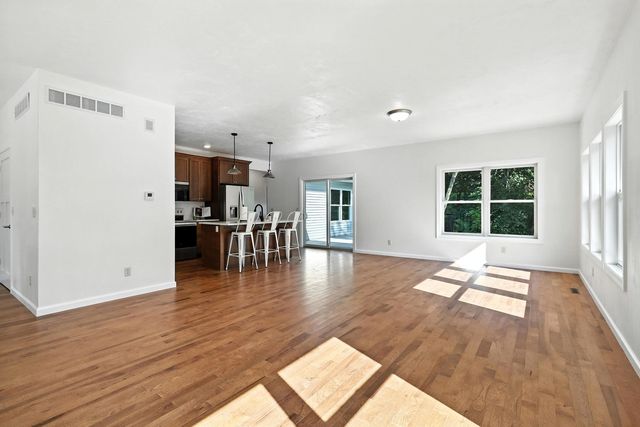 3303 Valley Drive, Geneseo, IL 61254