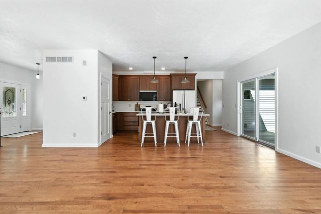 3303 Valley Drive, Geneseo, IL 61254