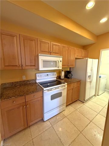 13110 Bella Casa CIR 214, Fort Myers, FL 33966