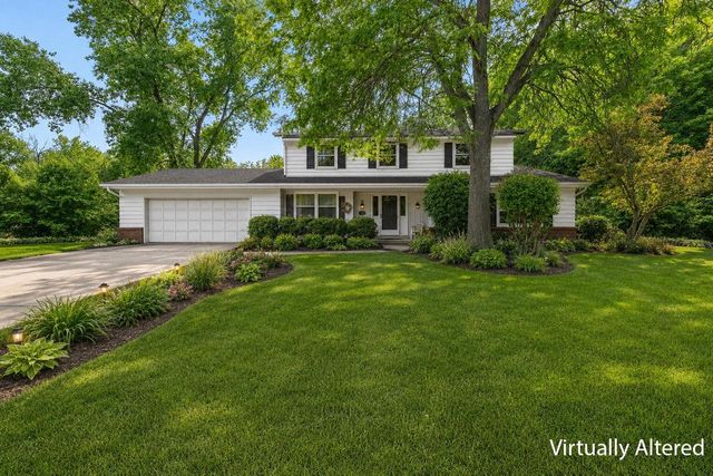 W265N7231 Thousand Oaks DRIVE, Lisbon, WI 53089