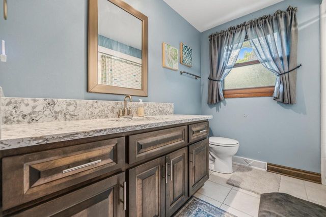 W265N7231 Thousand Oaks DRIVE, Lisbon, WI 53089