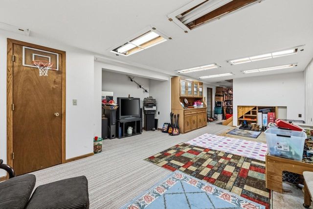 W265N7231 Thousand Oaks DRIVE, Lisbon, WI 53089