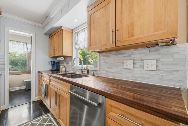 W265N7231 Thousand Oaks DRIVE, Lisbon, WI 53089