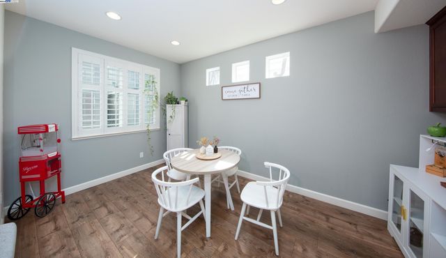 2168 Wellington Dr, Tracy, CA 95376