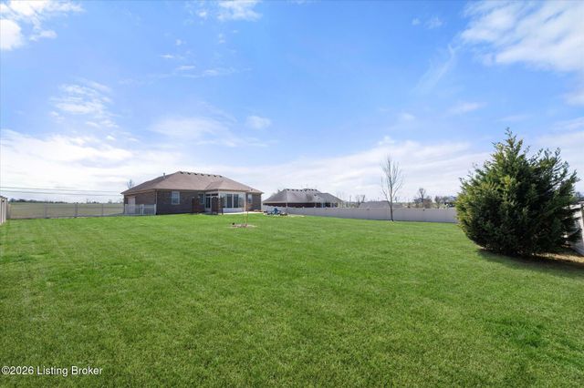 1275 Stringer Ln, Mt Washington, KY 40047