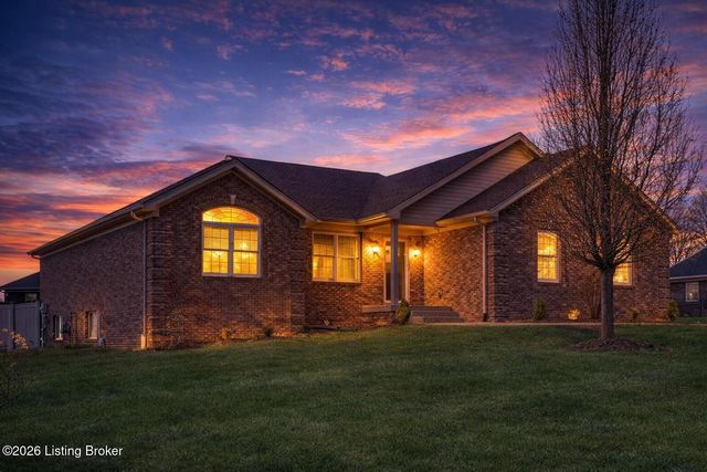 1275 Stringer Ln, Mt Washington, KY 40047