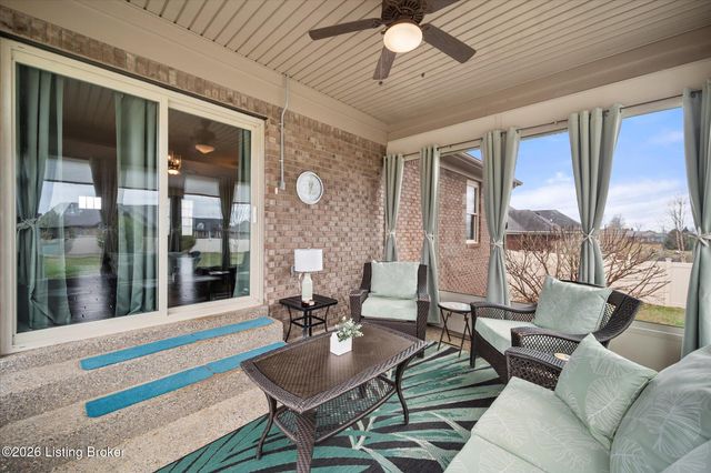 1275 Stringer Ln, Mt Washington, KY 40047